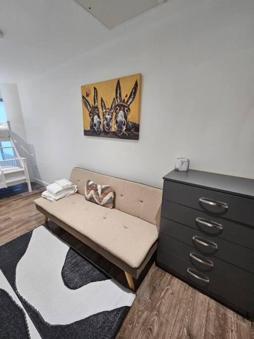 Ideal Studio In Delta Croydon Dpg3 Экстерьер фото